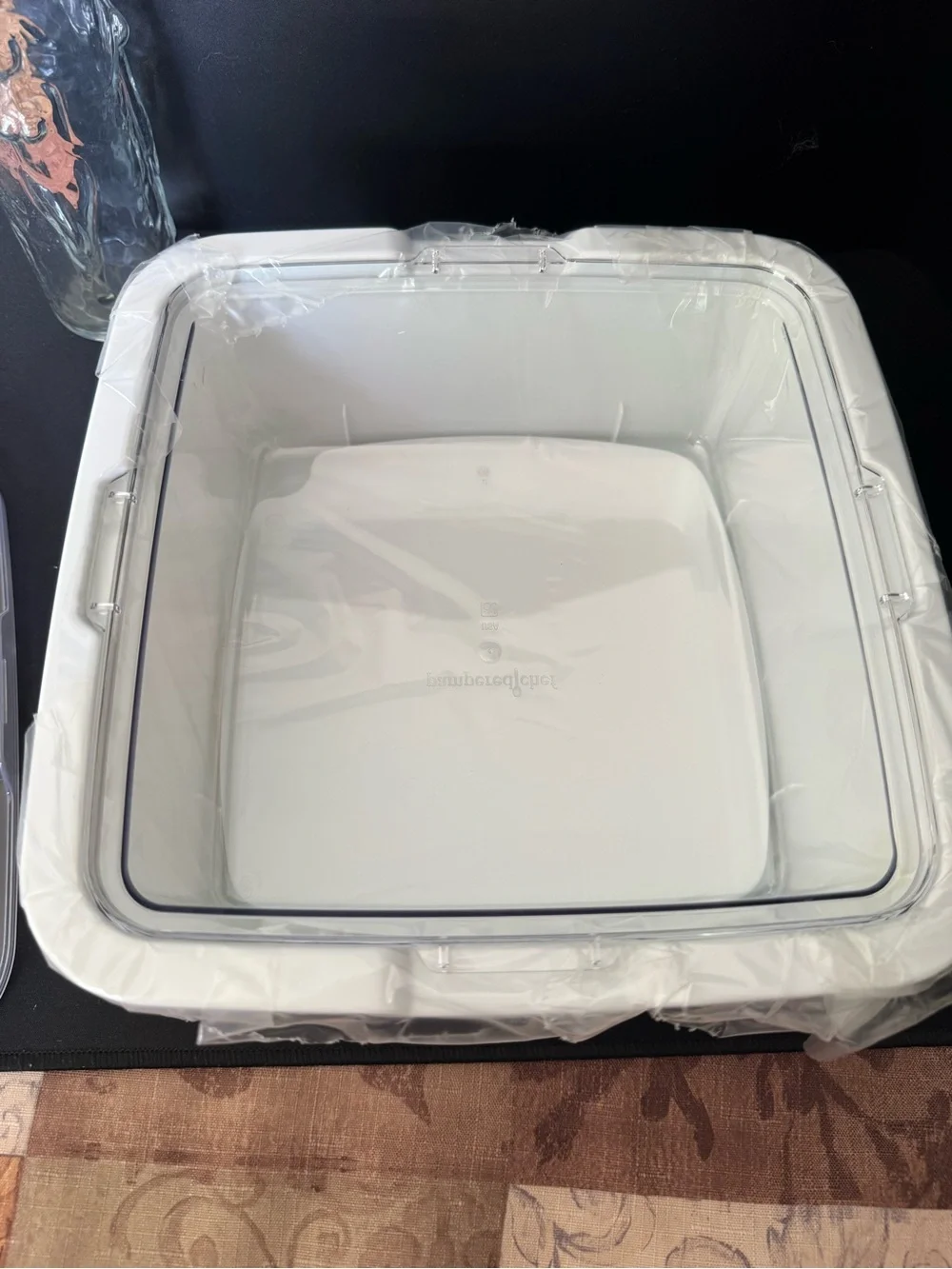Pampered Chef Cool And Serve Bowl White Food Storage Container Clear Lid NEW